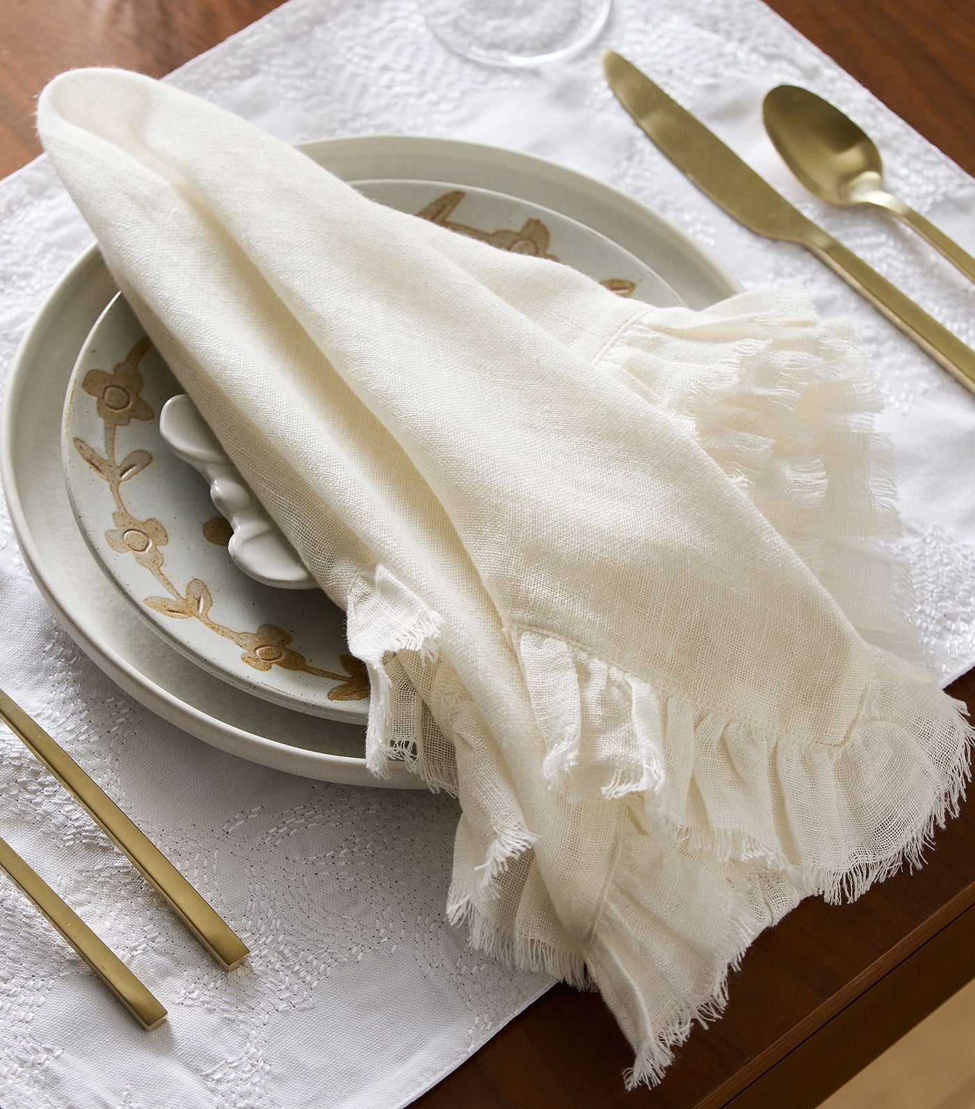 Abigail Ruffle Linen Napkin Sets