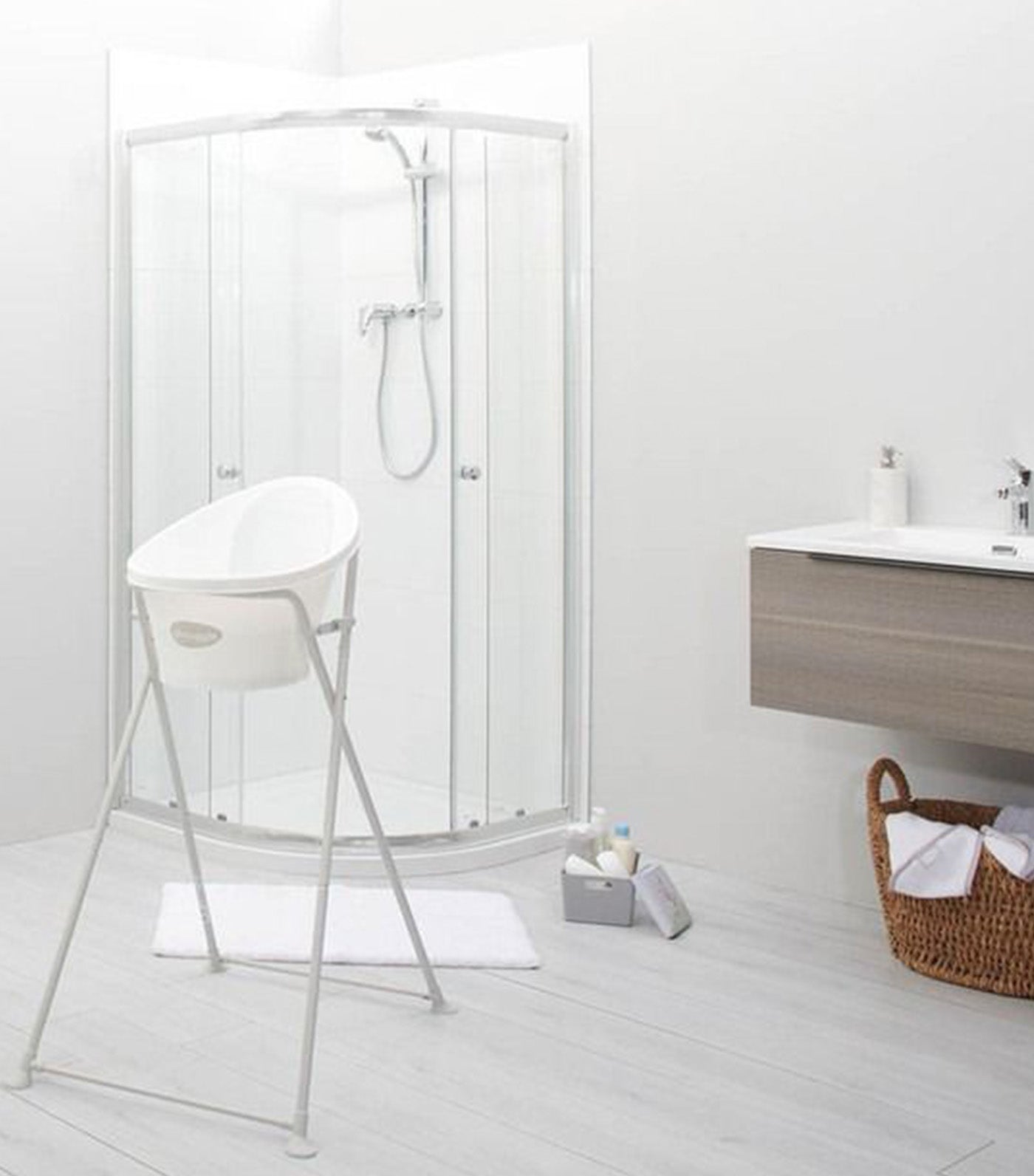 Folding Bath Stand with Strap