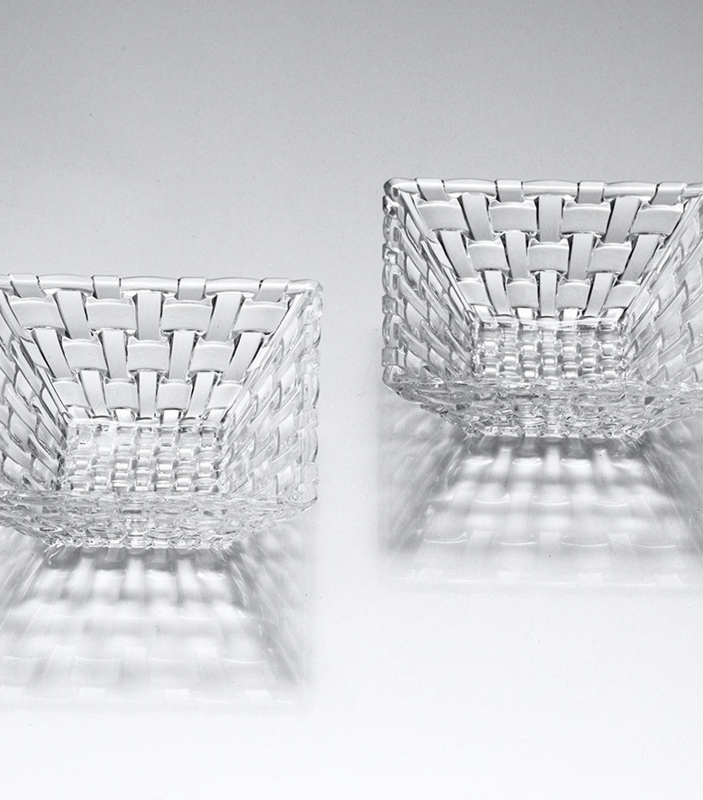 Bossa Nova Square Serveware
