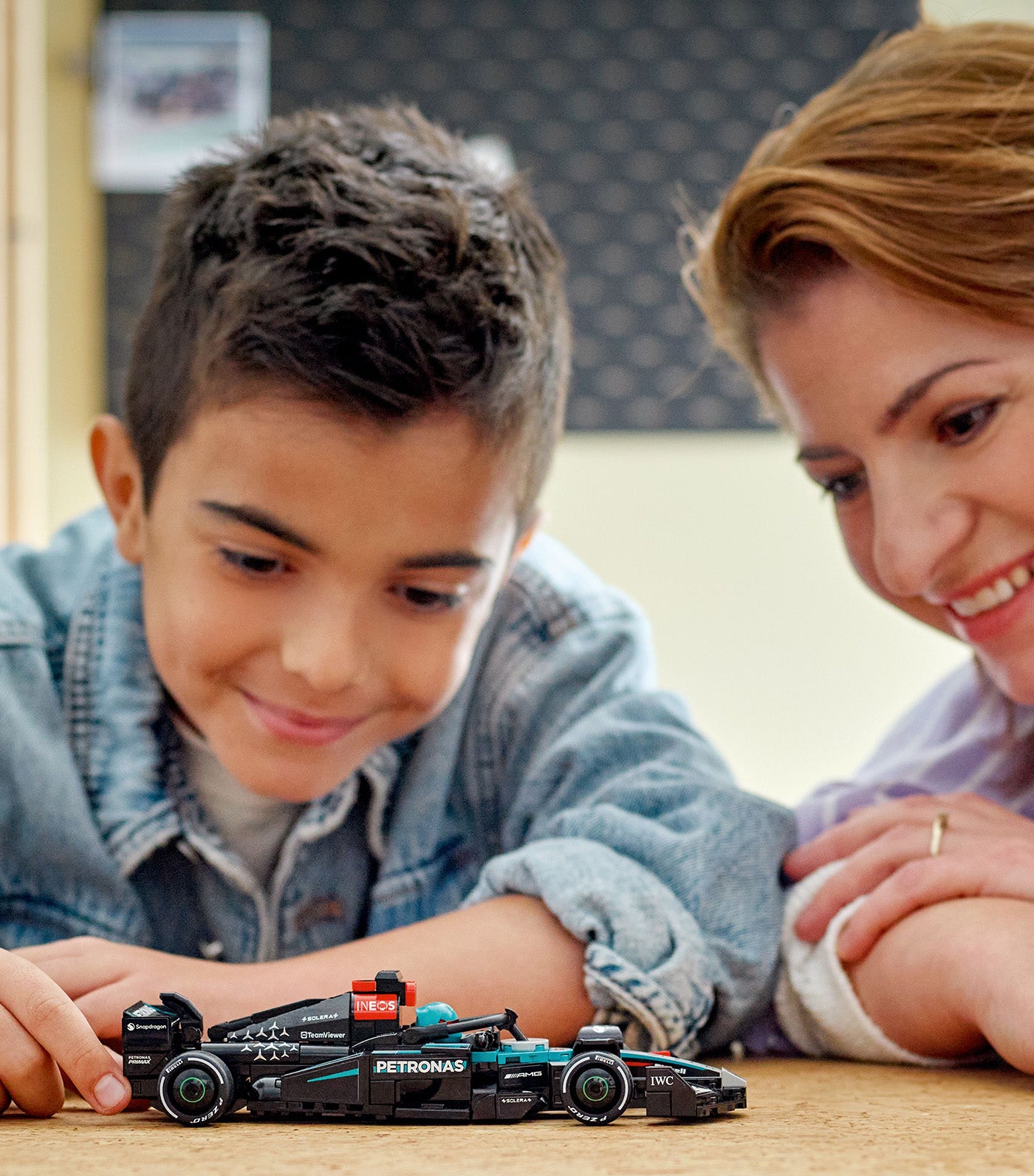 Speed Champions Mercedes-AMG F1® W15 Race Car