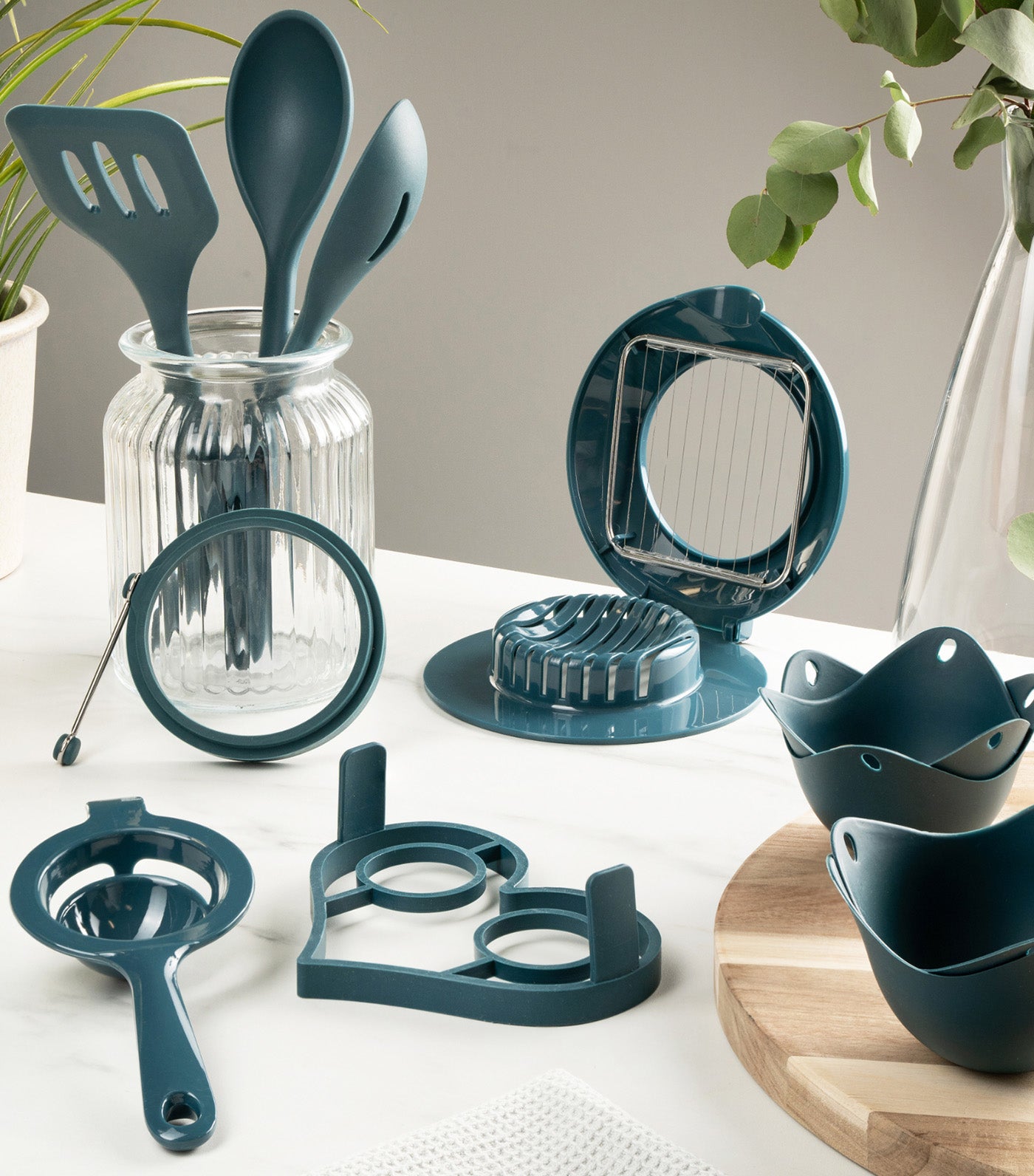 Fusion Twist Silicone Solid Spoon Blue