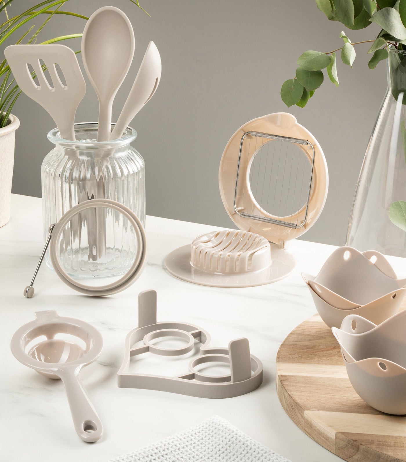 Fusion Twist Silicone Slotted Spoon Gray