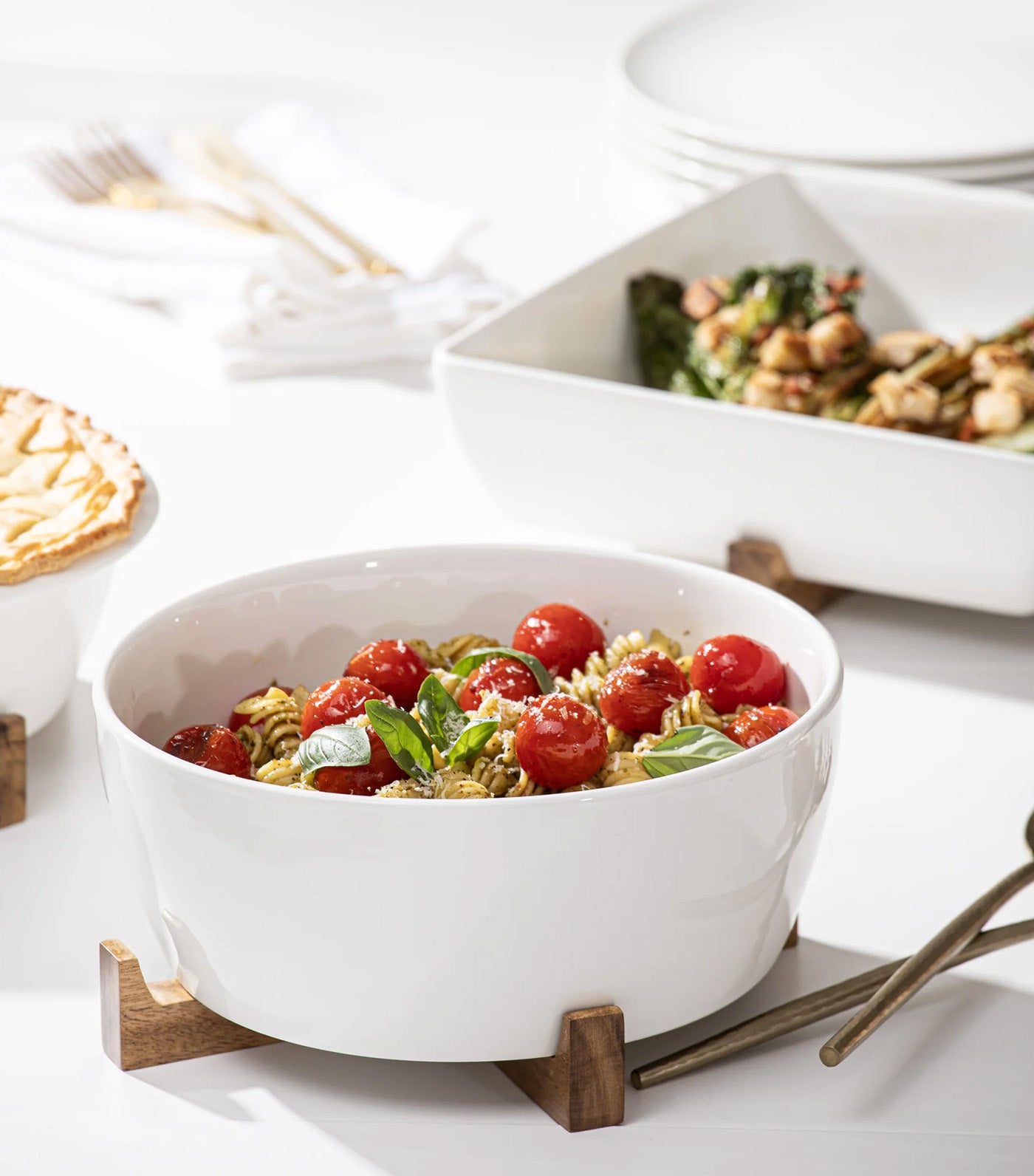 Alto Oven To Table Bowl With Trivet
