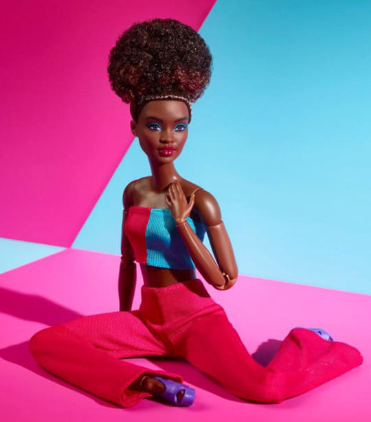 Signature Barbie Looks™ 14 Doll