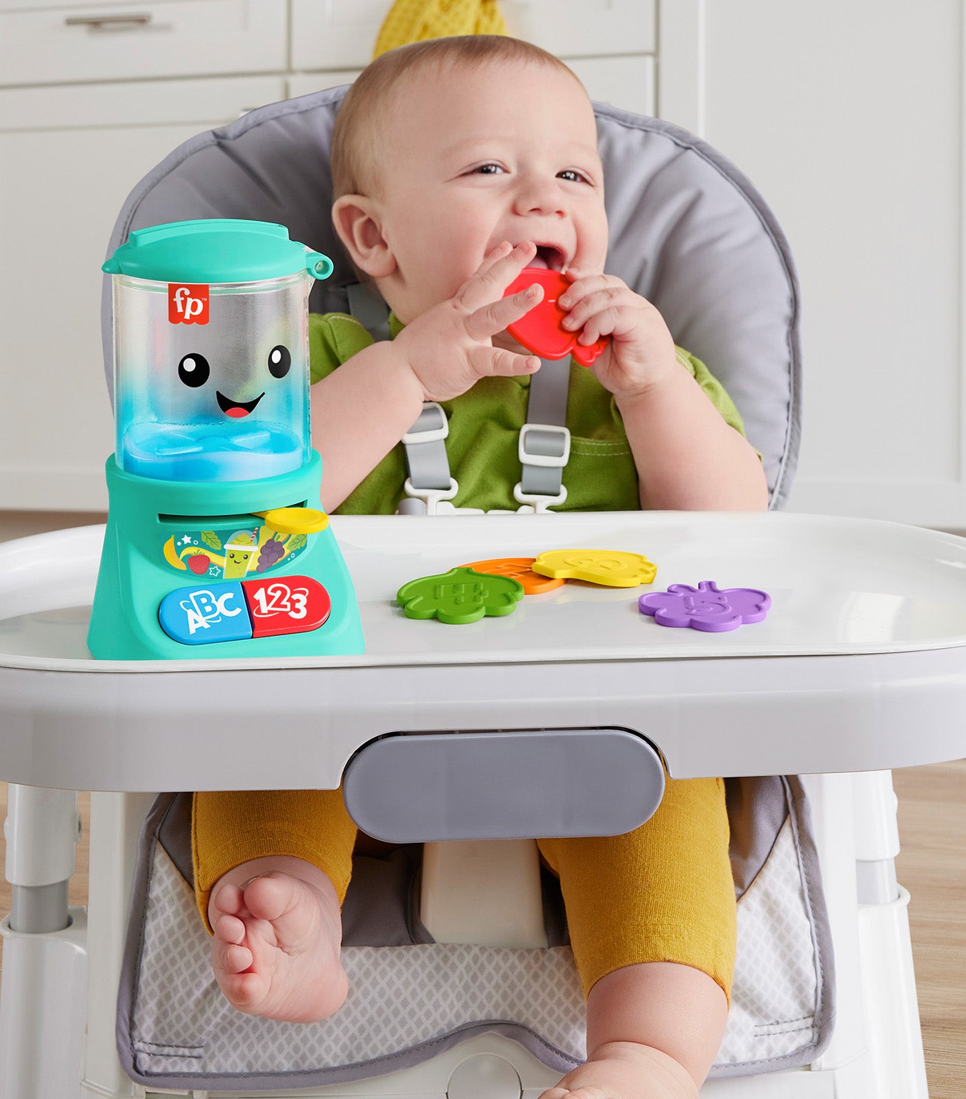 Laugh & Learn Counting and Colors Smoothie Maker