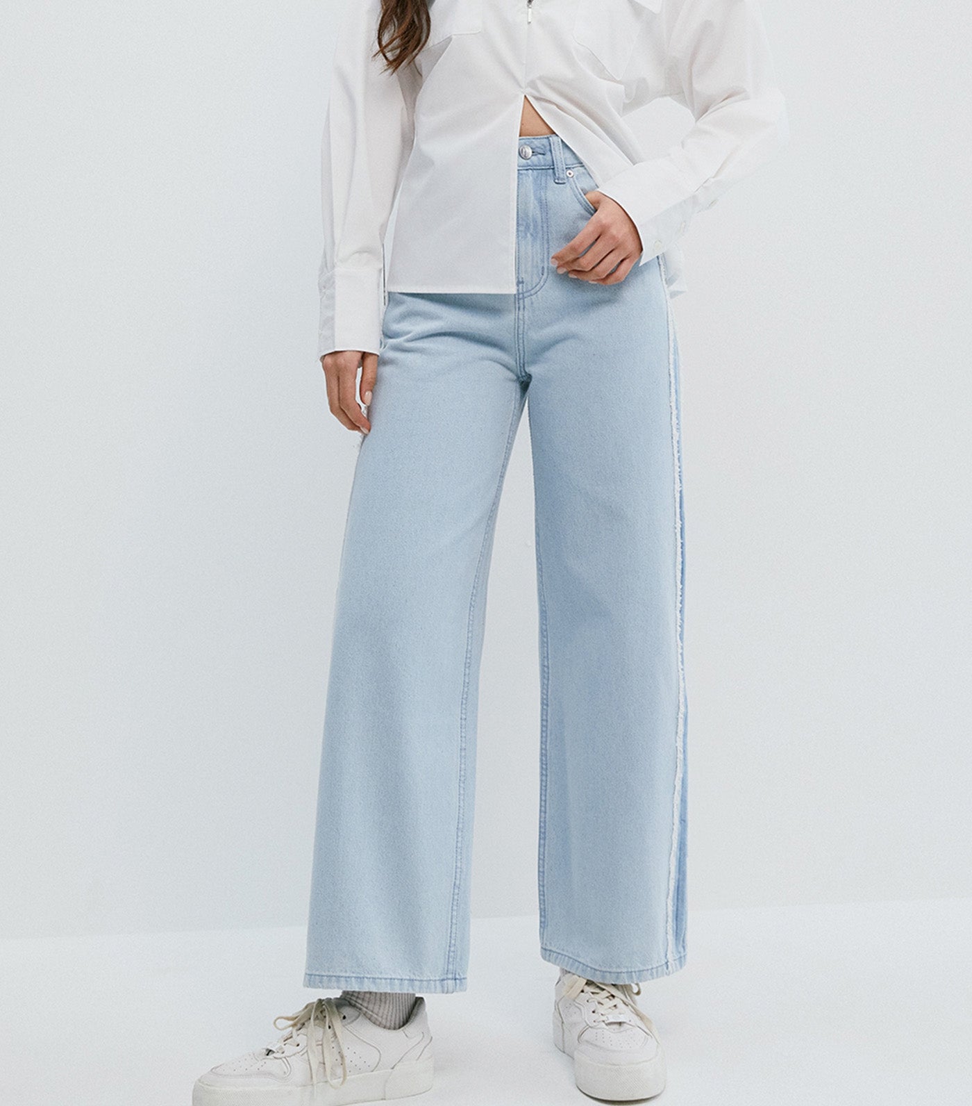 Side Trim Wide Leg Jeans Light Blue