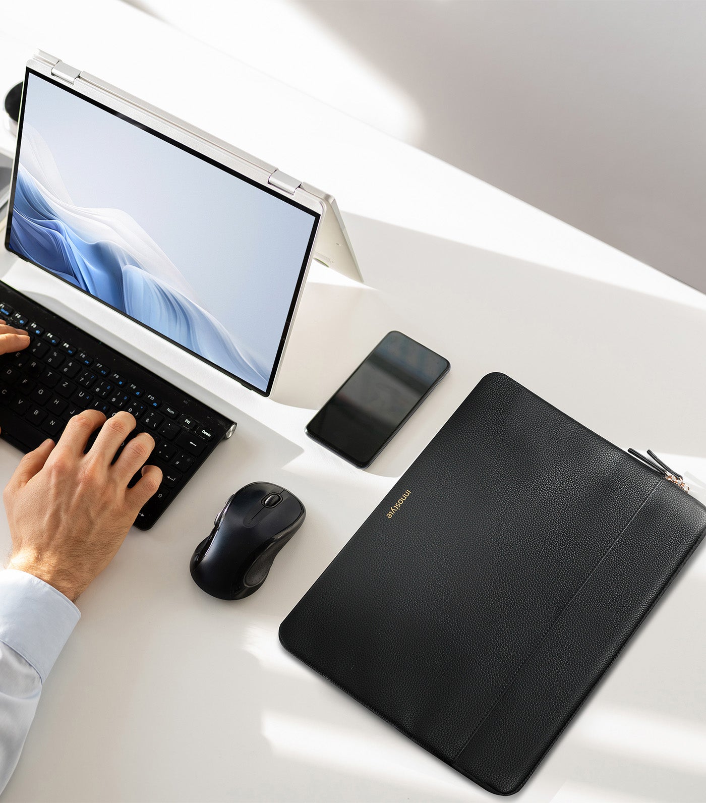 LuxLeather Laptop Sleeve Black