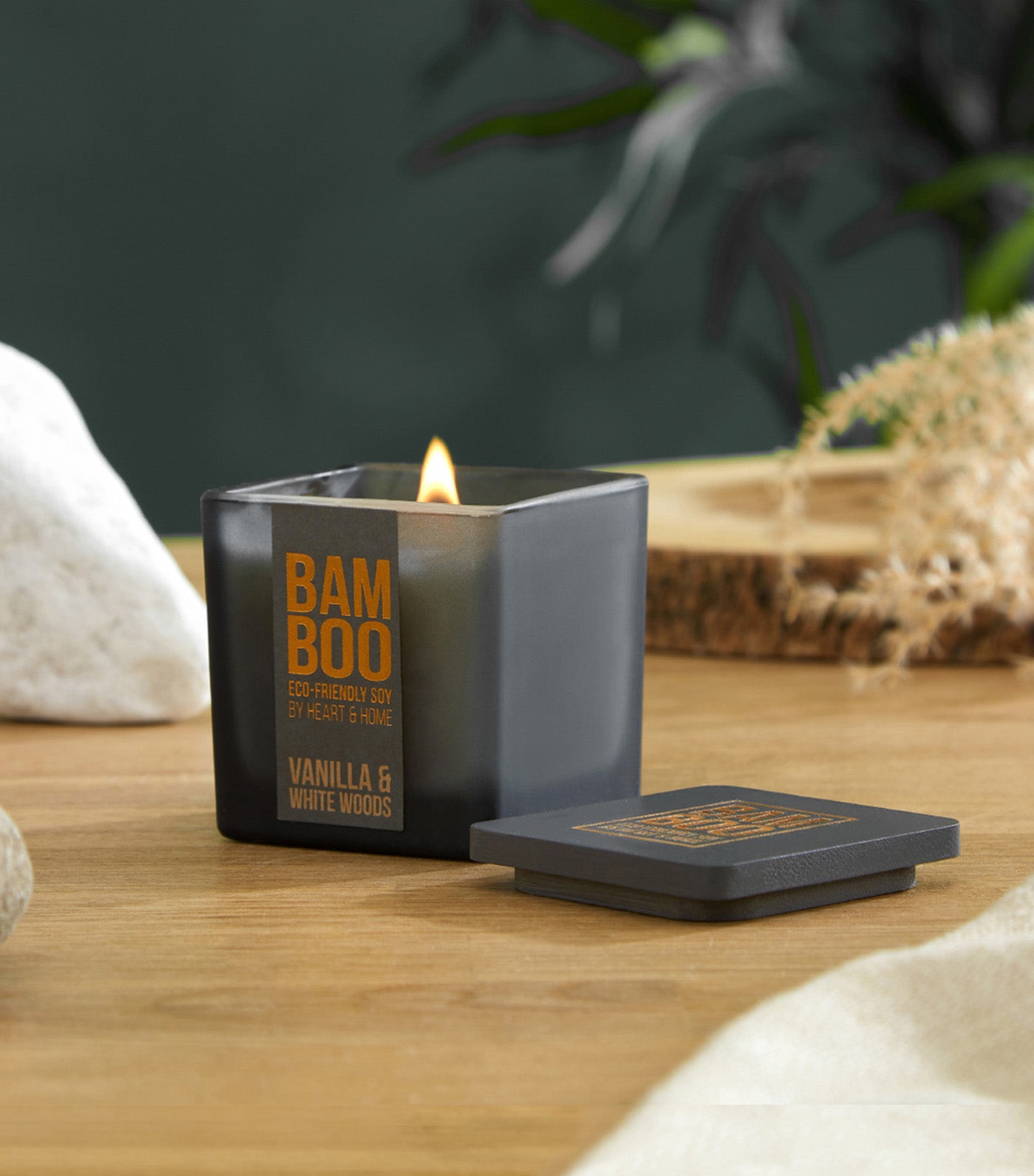 Vanilla & White Woods Soy Candle