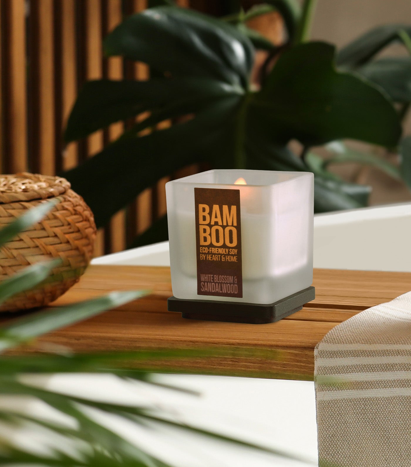 White Blossom & Sandalwood