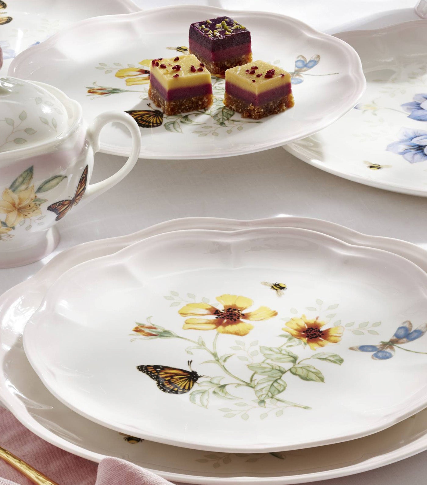 Butterfly Meadow Classic Dinnerware Collection Pink Ombre