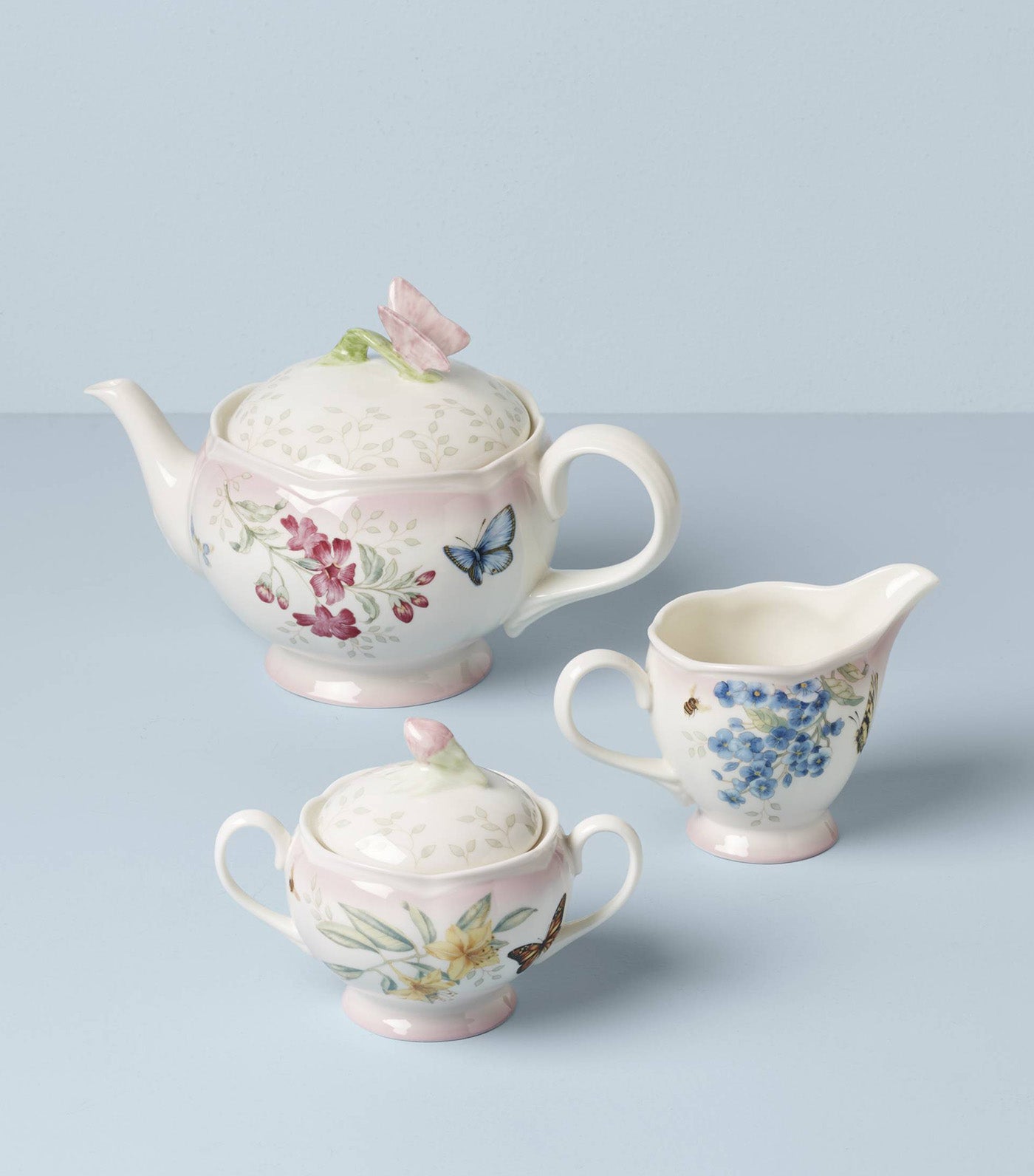 Butterfly Meadow Classic Dinnerware Collection Pink Ombre