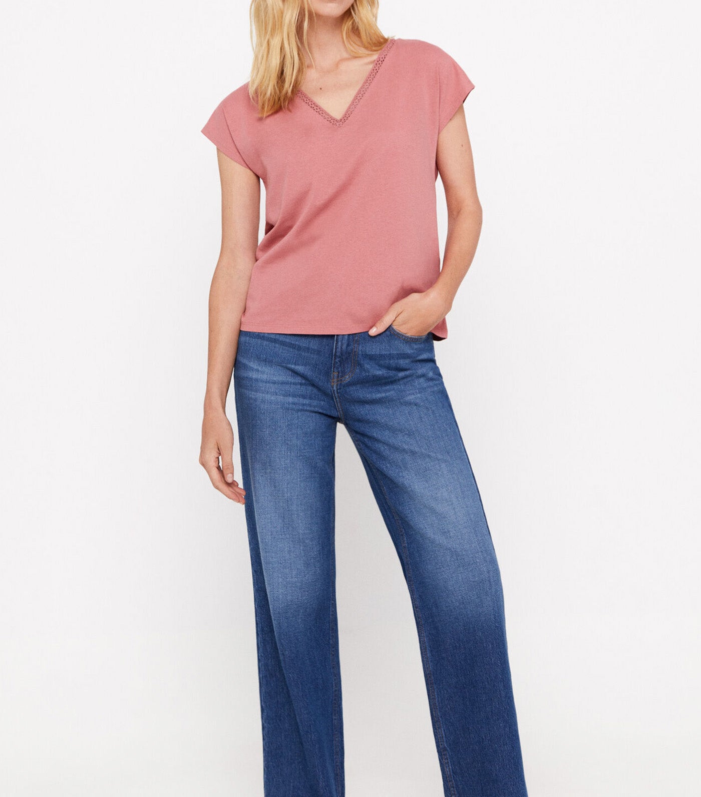 V-Neck T-Shirt with Lace Detail Pink