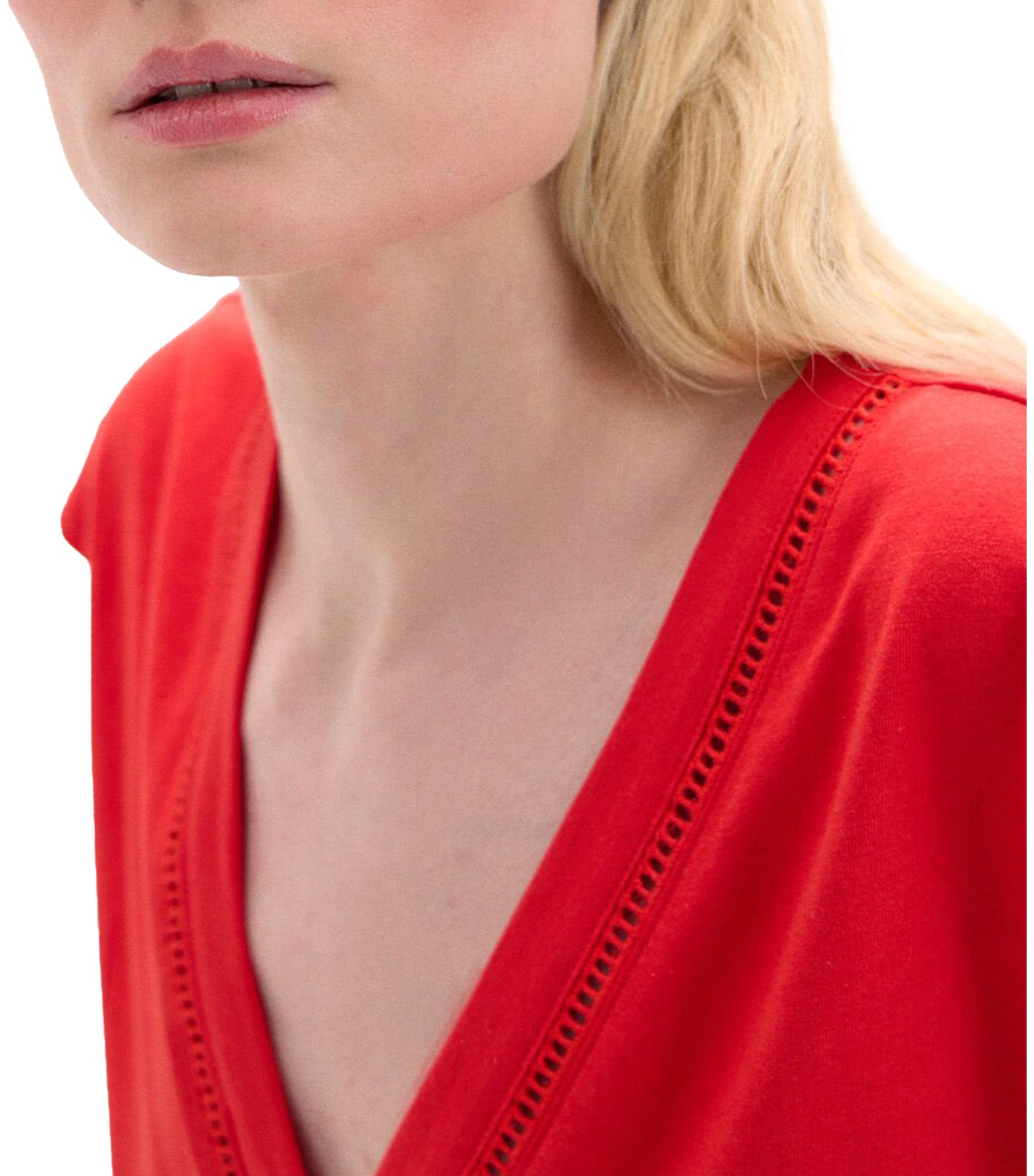 V-Neck T-Shirt with Lace Detail Red