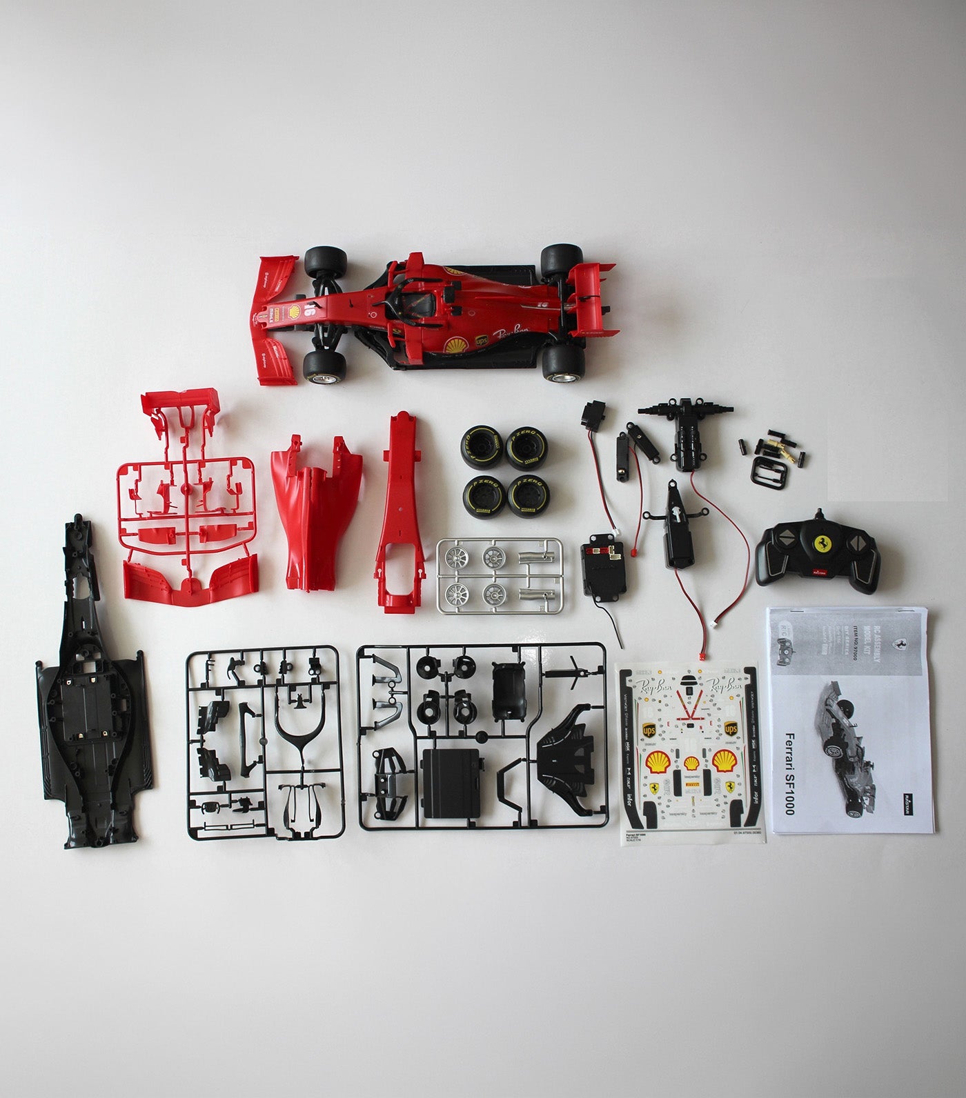 RASTAR R/C 1:16 Ferrari SF1000 Building Kit Red