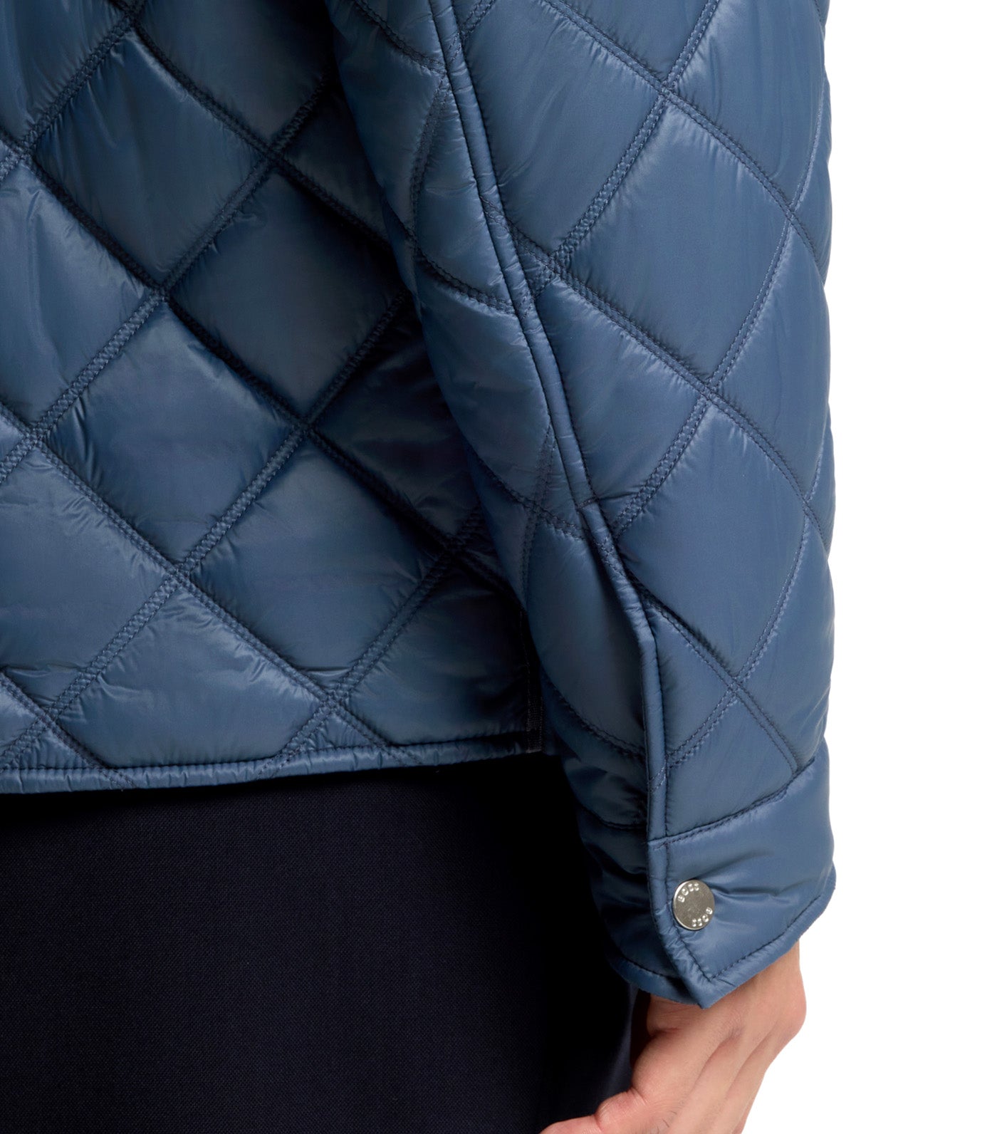 Water-Repellent Jacket with Mixed Quilting