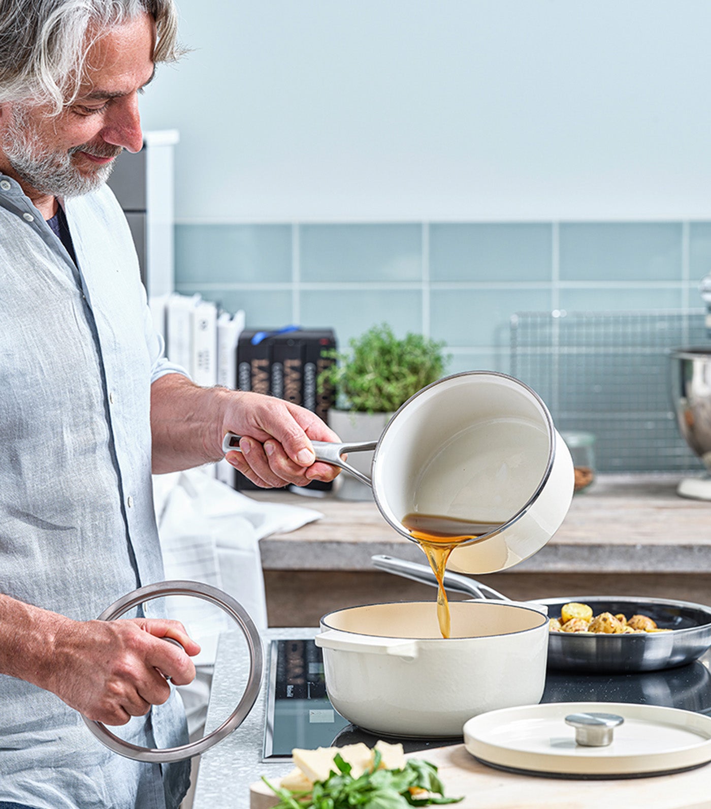 Cast Iron Casserole with Lid
