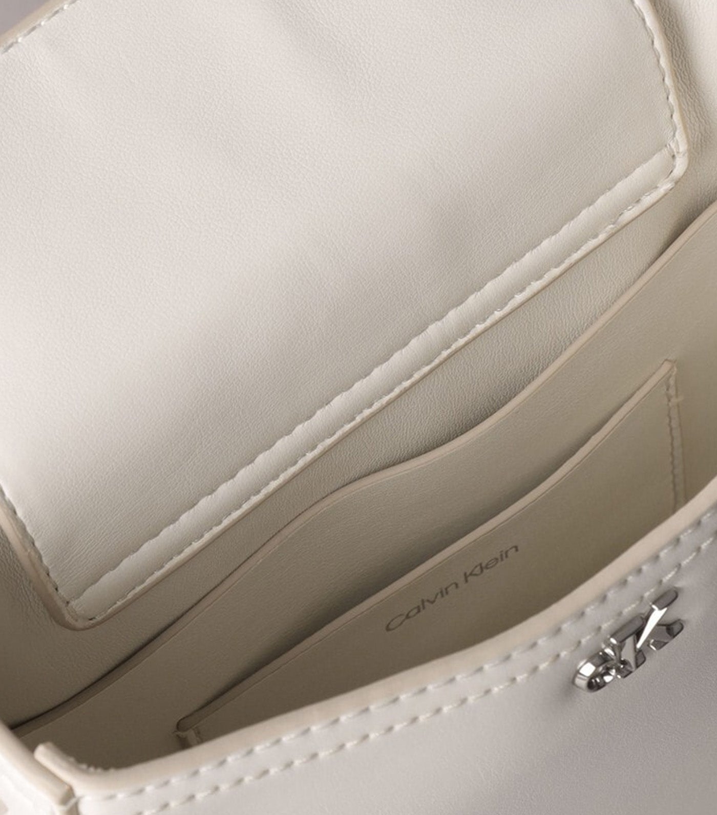 Saddle Bag with Chain