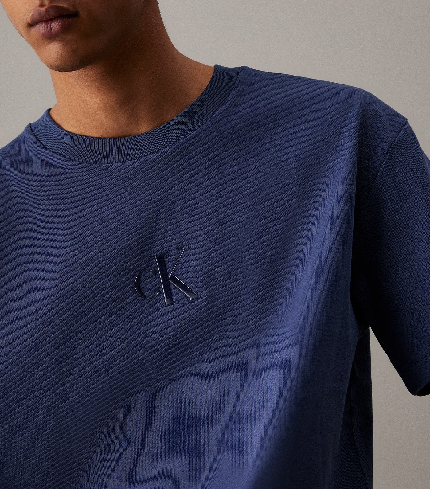 Relaxed Gloss Logo T-Shirt Oceana