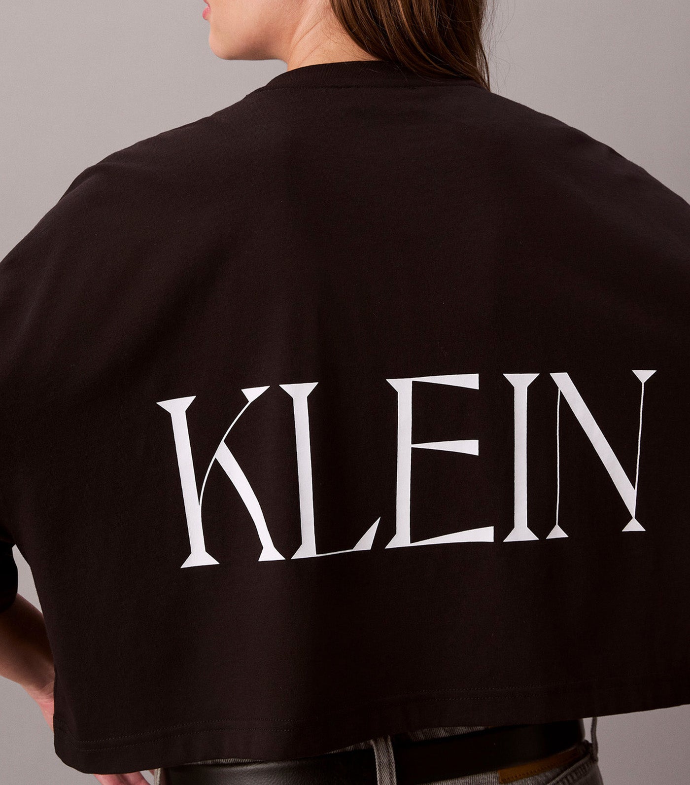 Cropped Graphic Logo T-Shirt