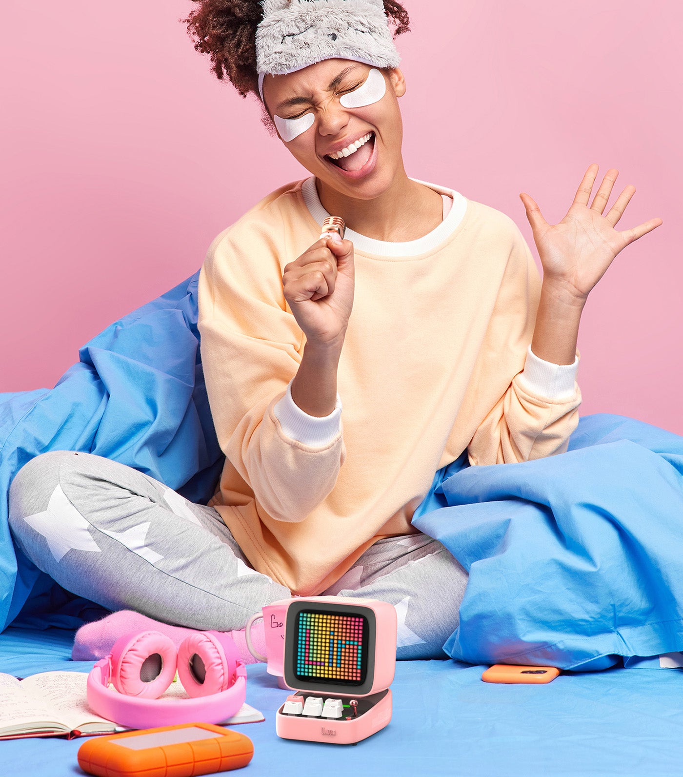 Ditoo Mic Pixel Art Speaker with Microphone Pink