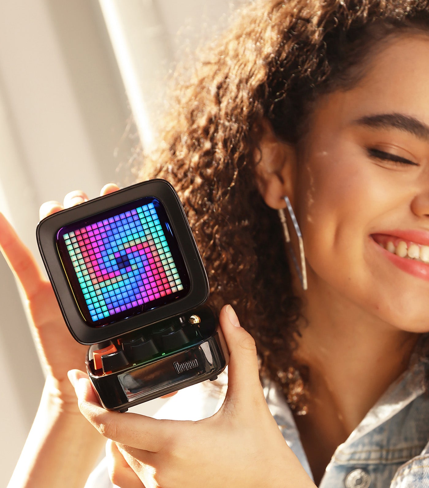 Ditoo Pro Pixel Art Speakers Black