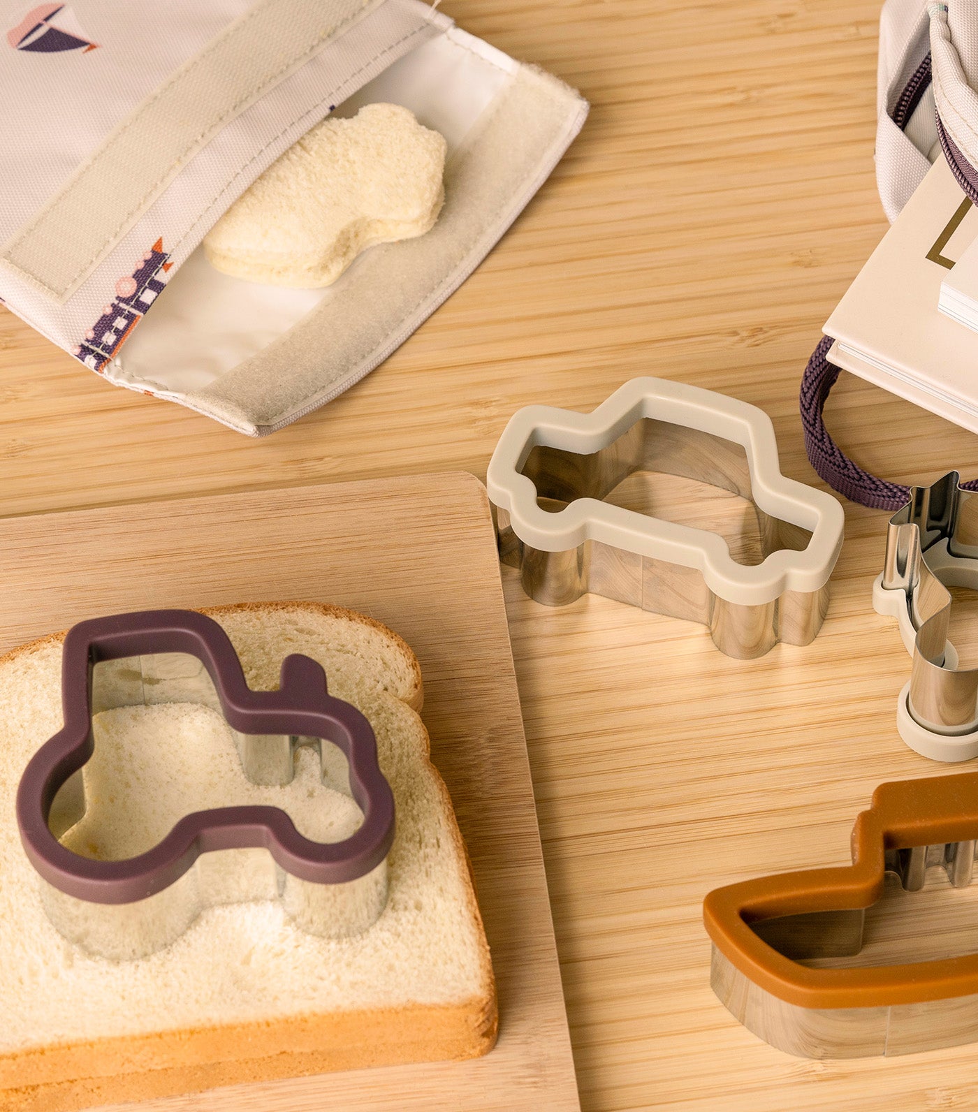 Sandwich Cutter Vehicle