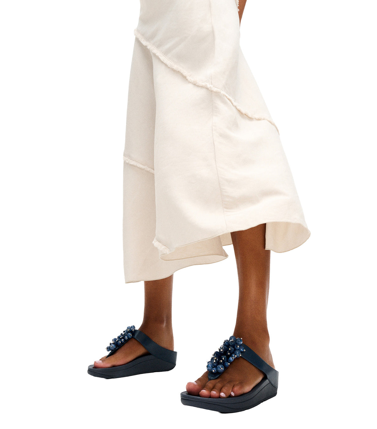 Fino Bead-Cluster Toe-Post Sandals Midnight Navy