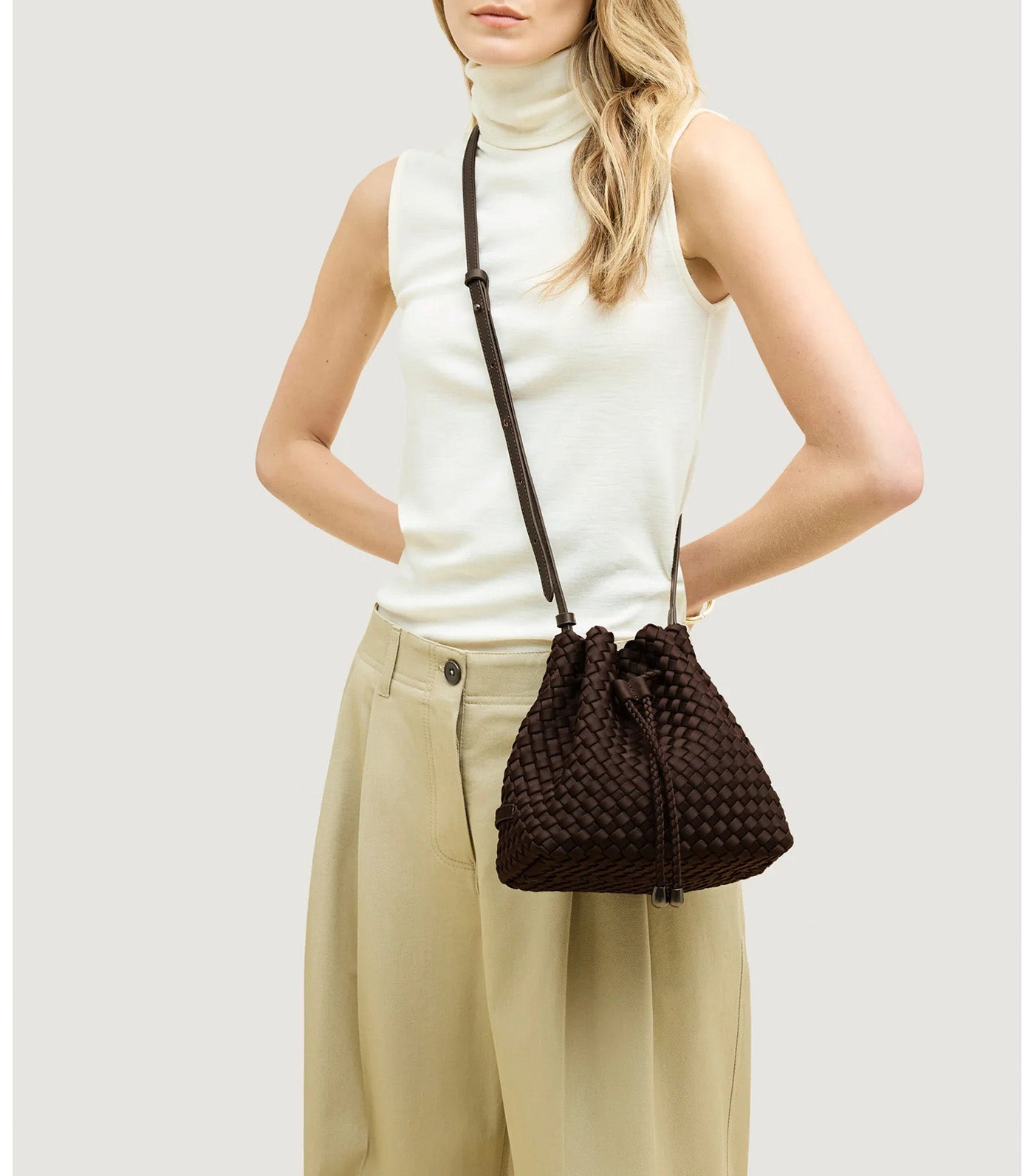 Gramercy Medium Bucket