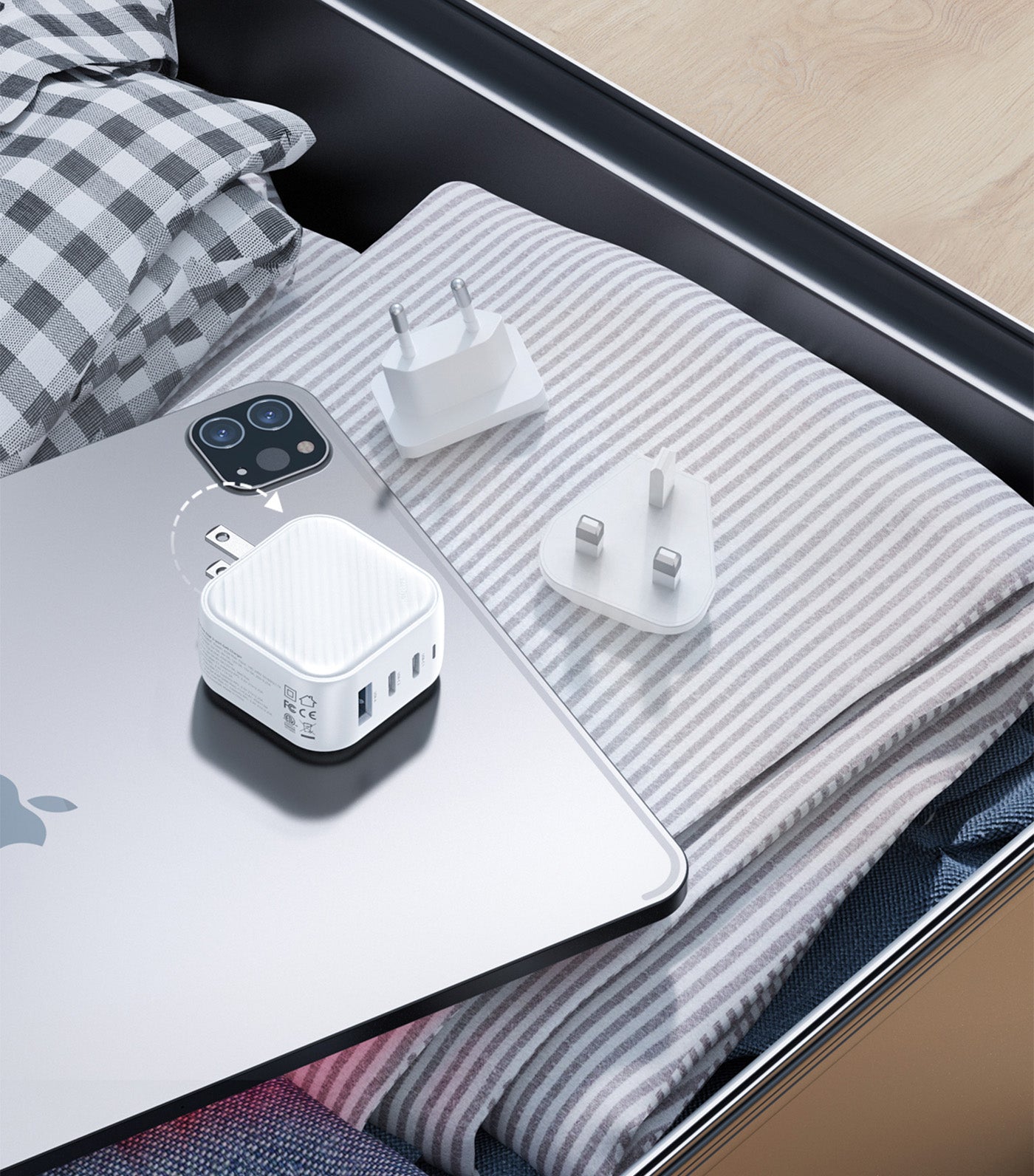 MiniCube 65W 3-Port Charger White