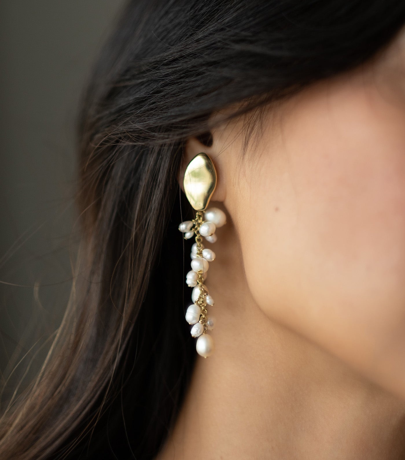 Golden Monstera Irida Earrings Gold