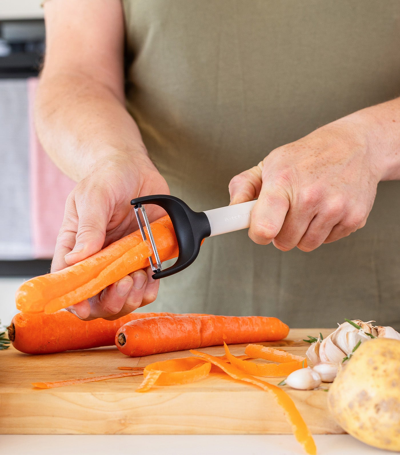Coreline Y Peeler Porcelain