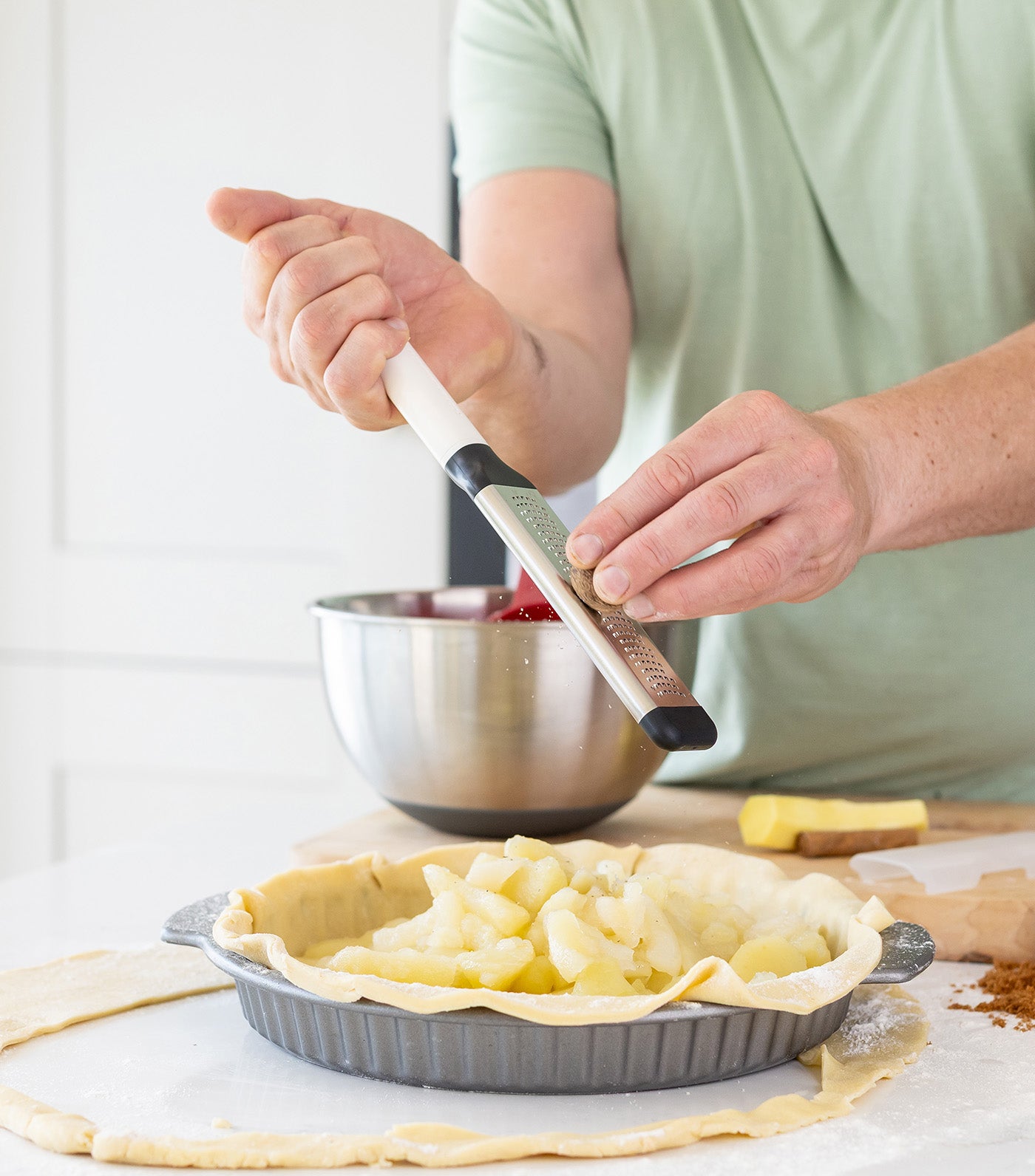 Coreline Fine Etched Grater Porcelain