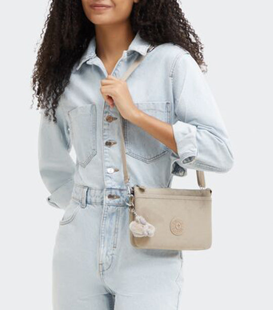 Riri Signature Beige Embroidered Quilt Shoulder Bag