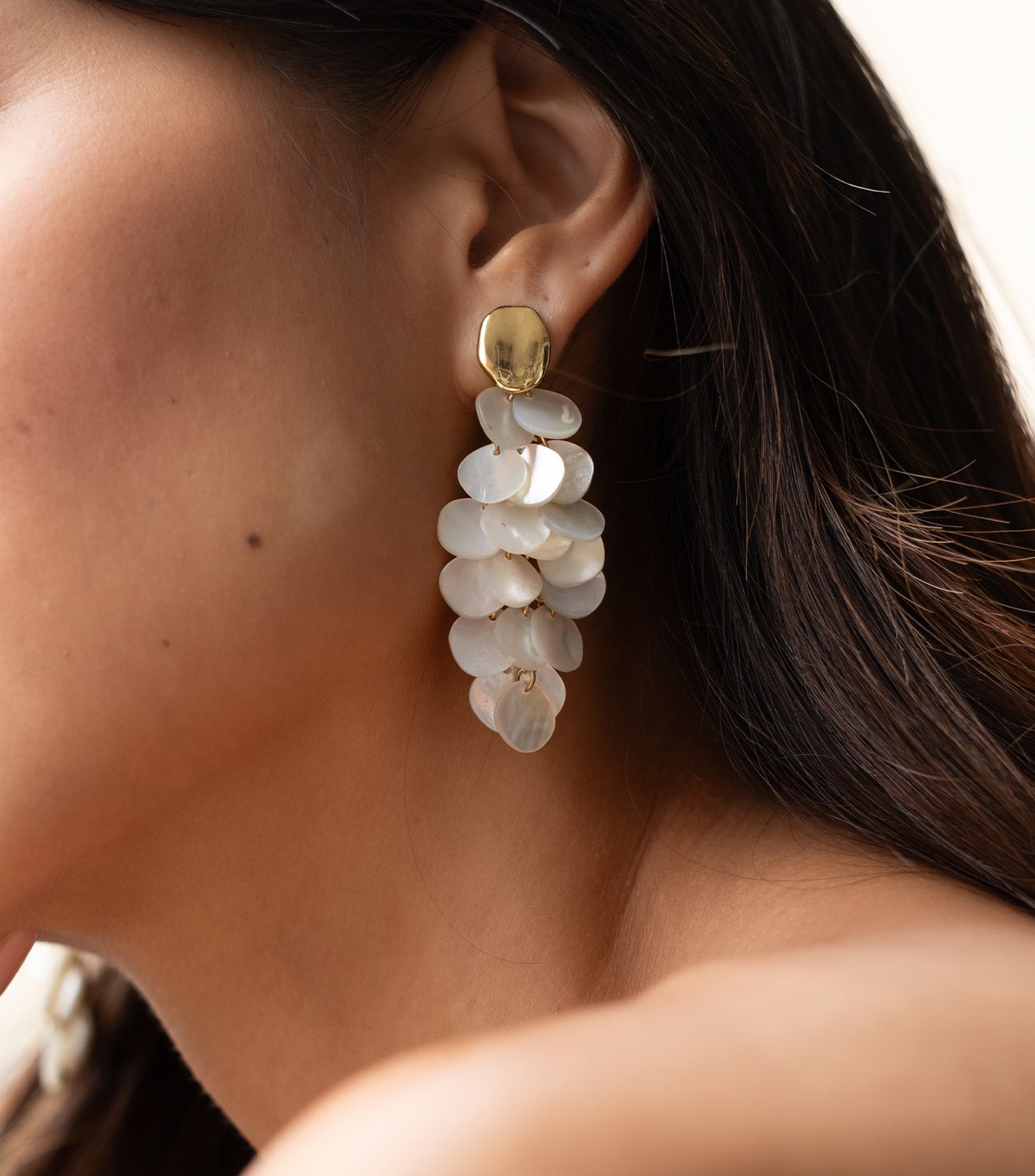 Golden Monstera Lulu Earrings Gold