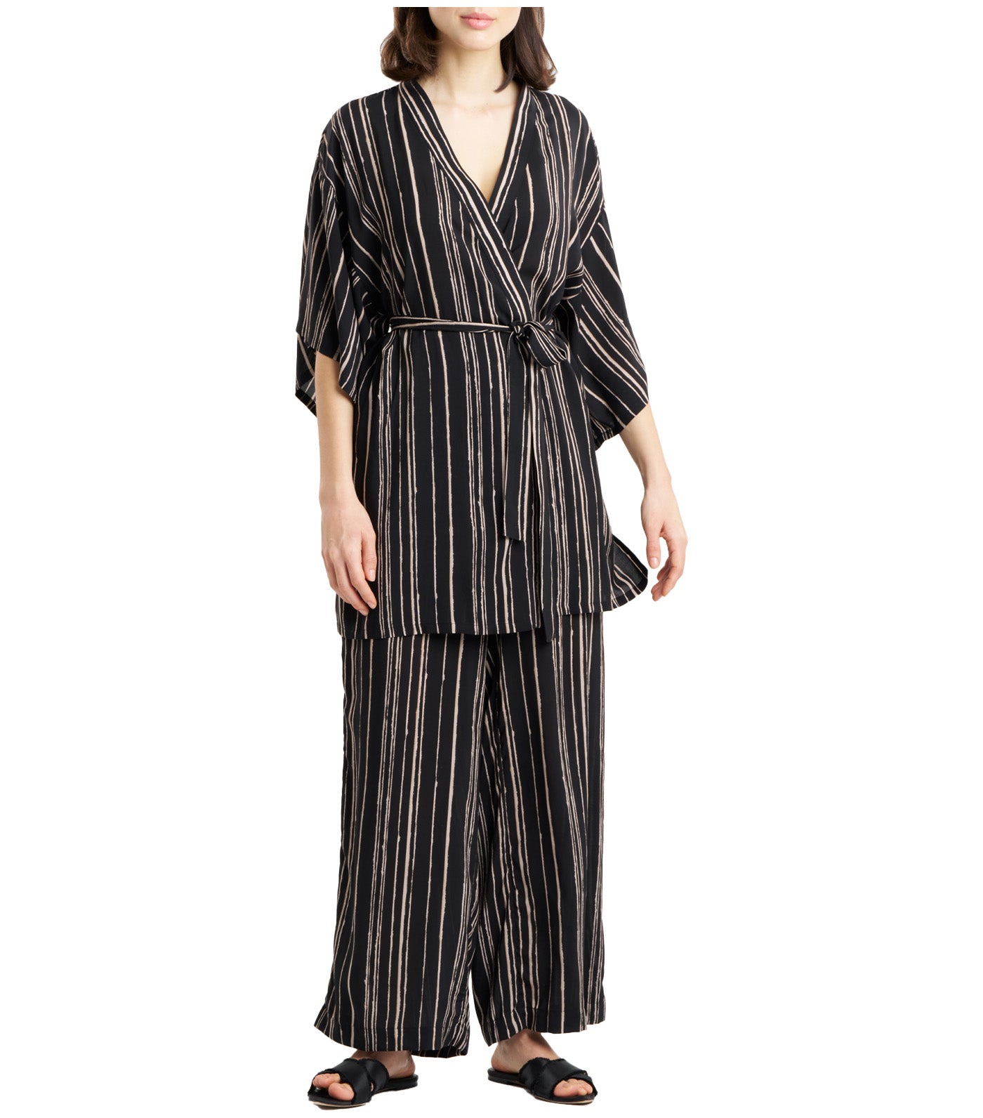 Tate Robe Black