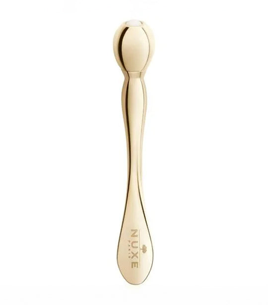 Complimentary Eye Contour Tool