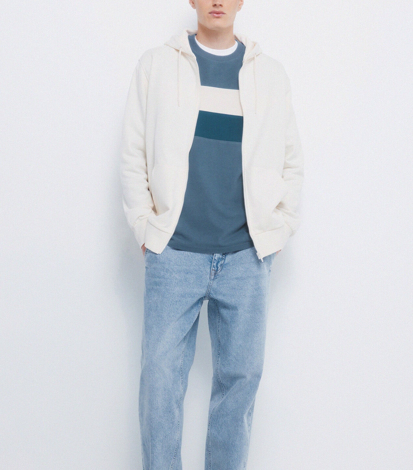 Sweatshirt Hood with Zip Fastening