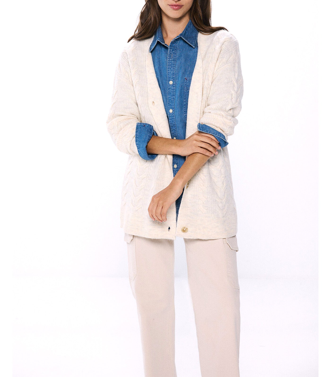 Cable Knit Cardigan
White