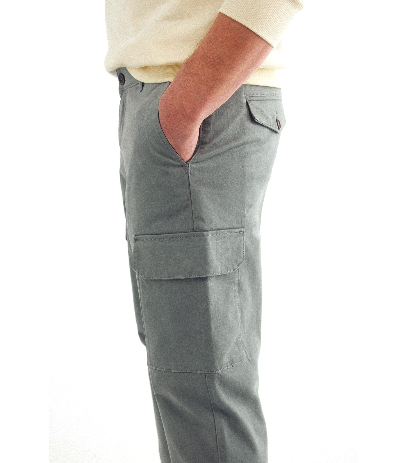 Slim Fit Comfort Cargo Chinos