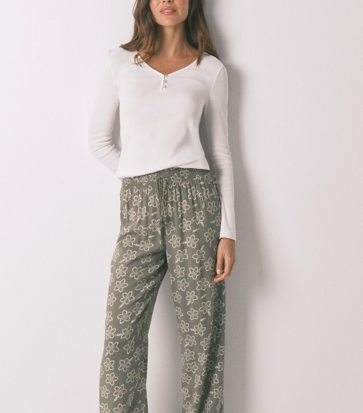 Long Viscose Trousers with Khaki Flowers