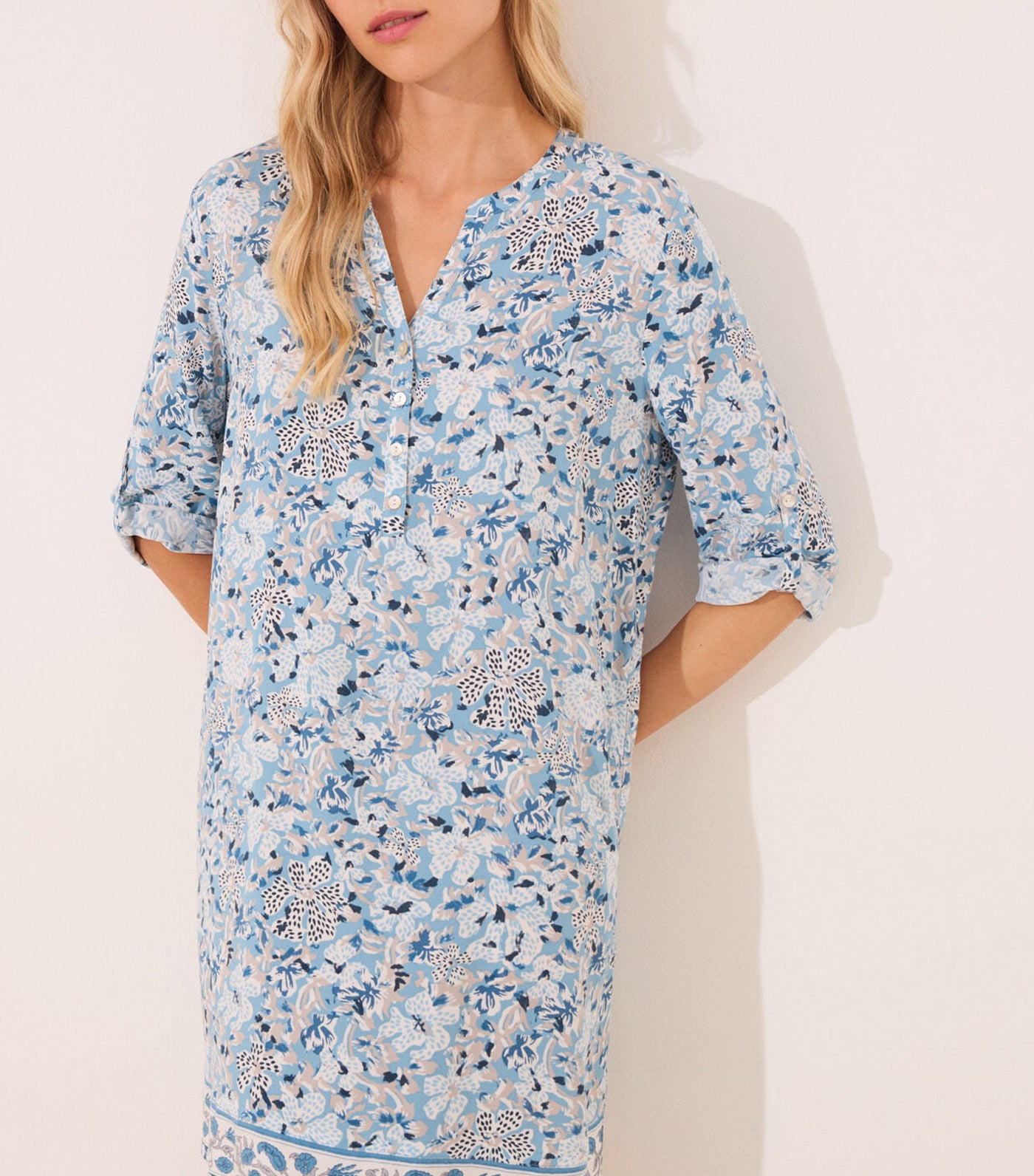 Short Viscose Camisole with Flowers Blue