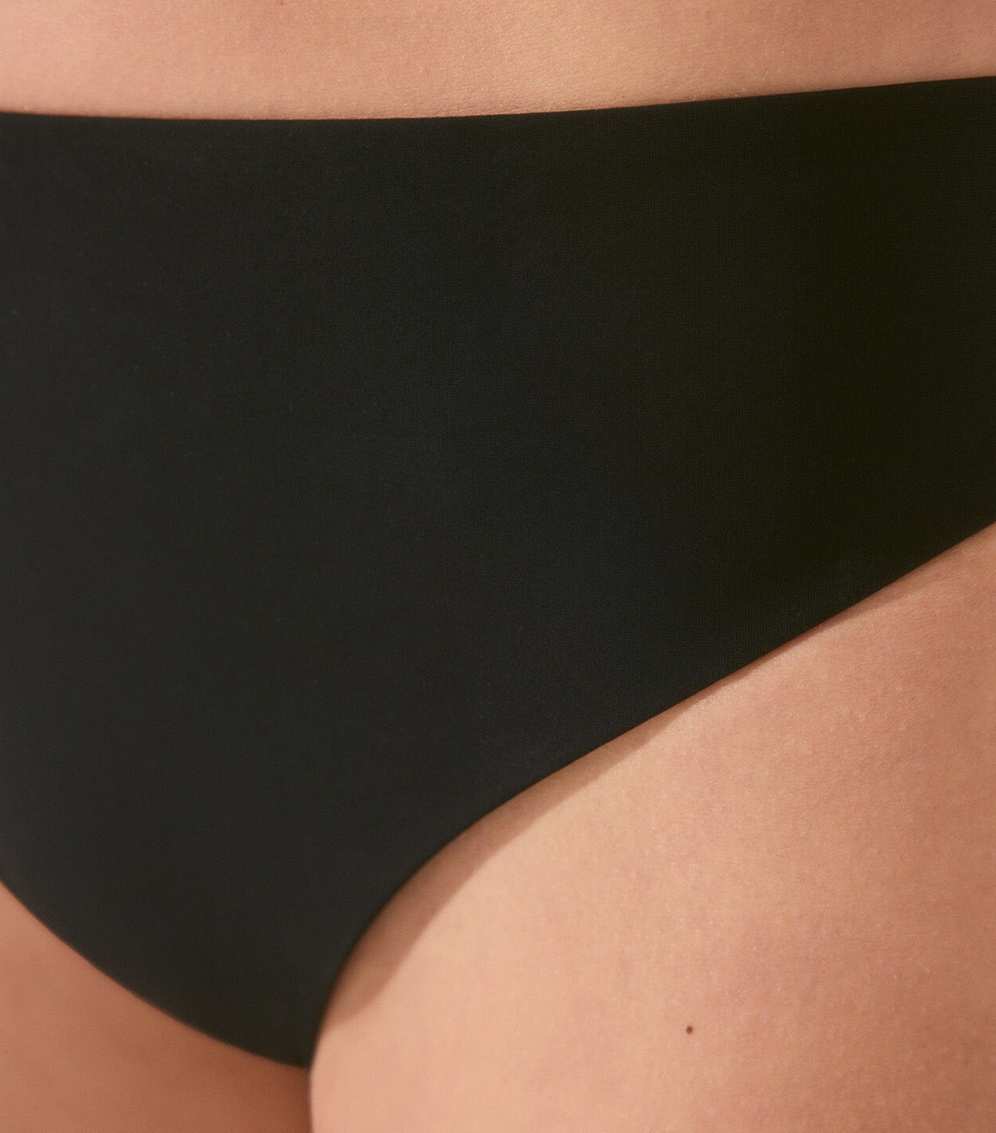 High-Waist Shaping Bikini Panty Black