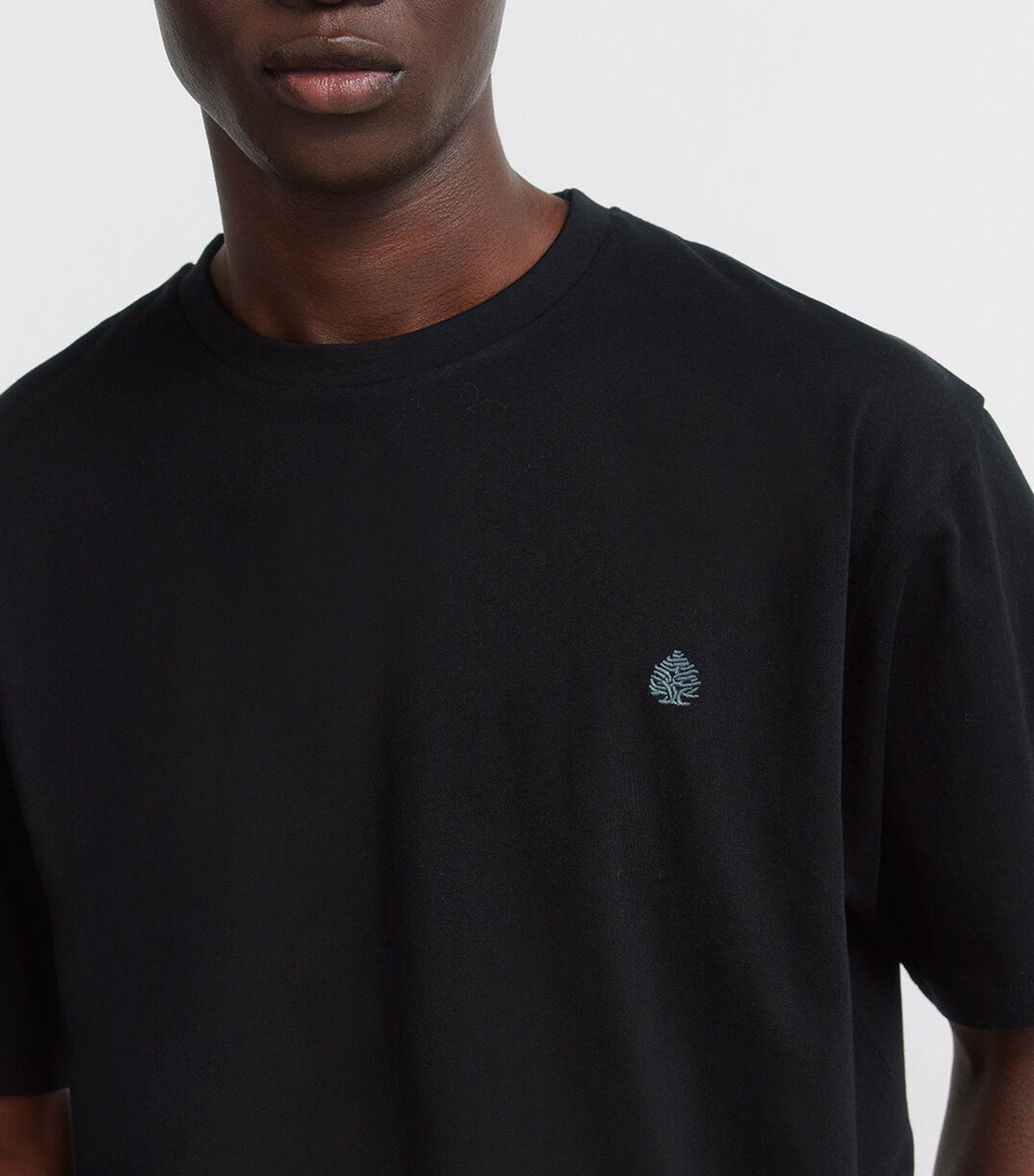 Basic Logo T-Shirt