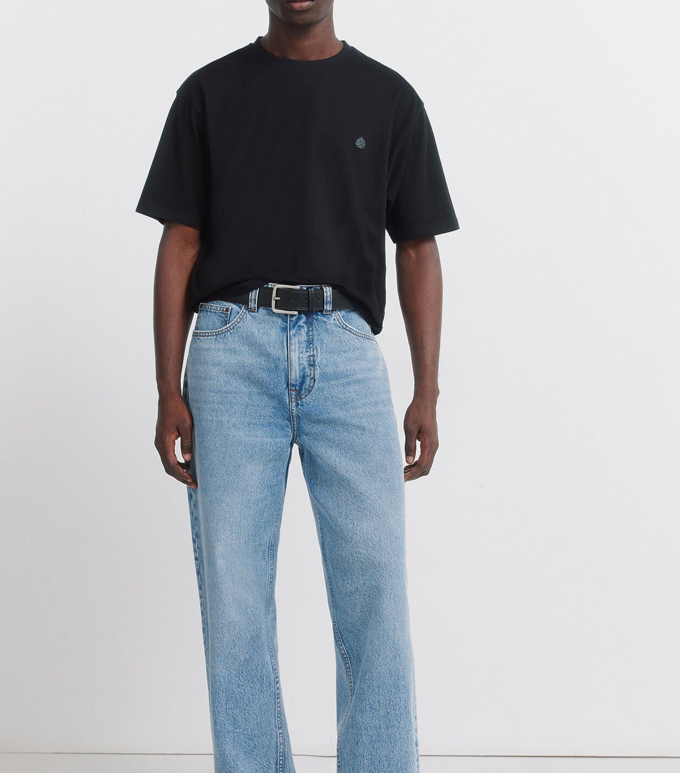 Basic Logo T-Shirt