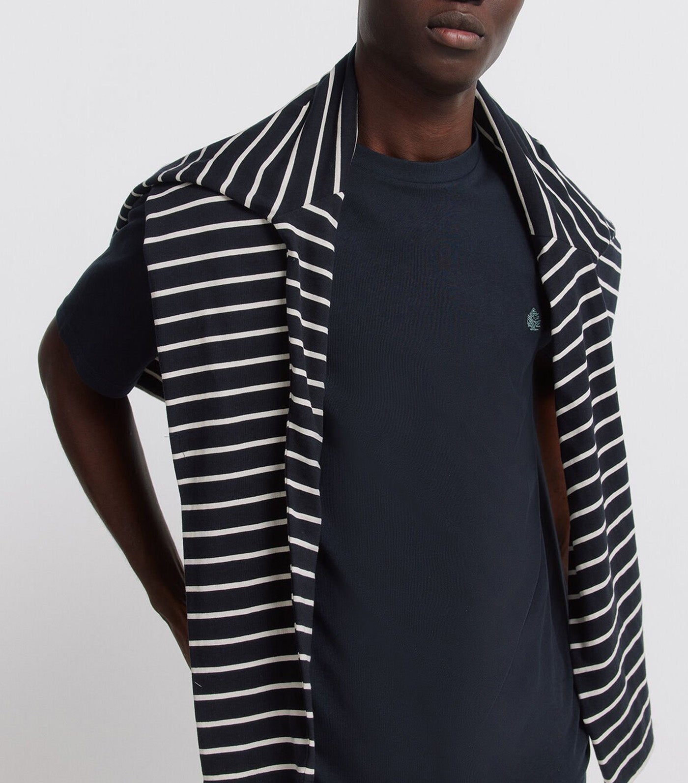 Basic Logo T-Shirt