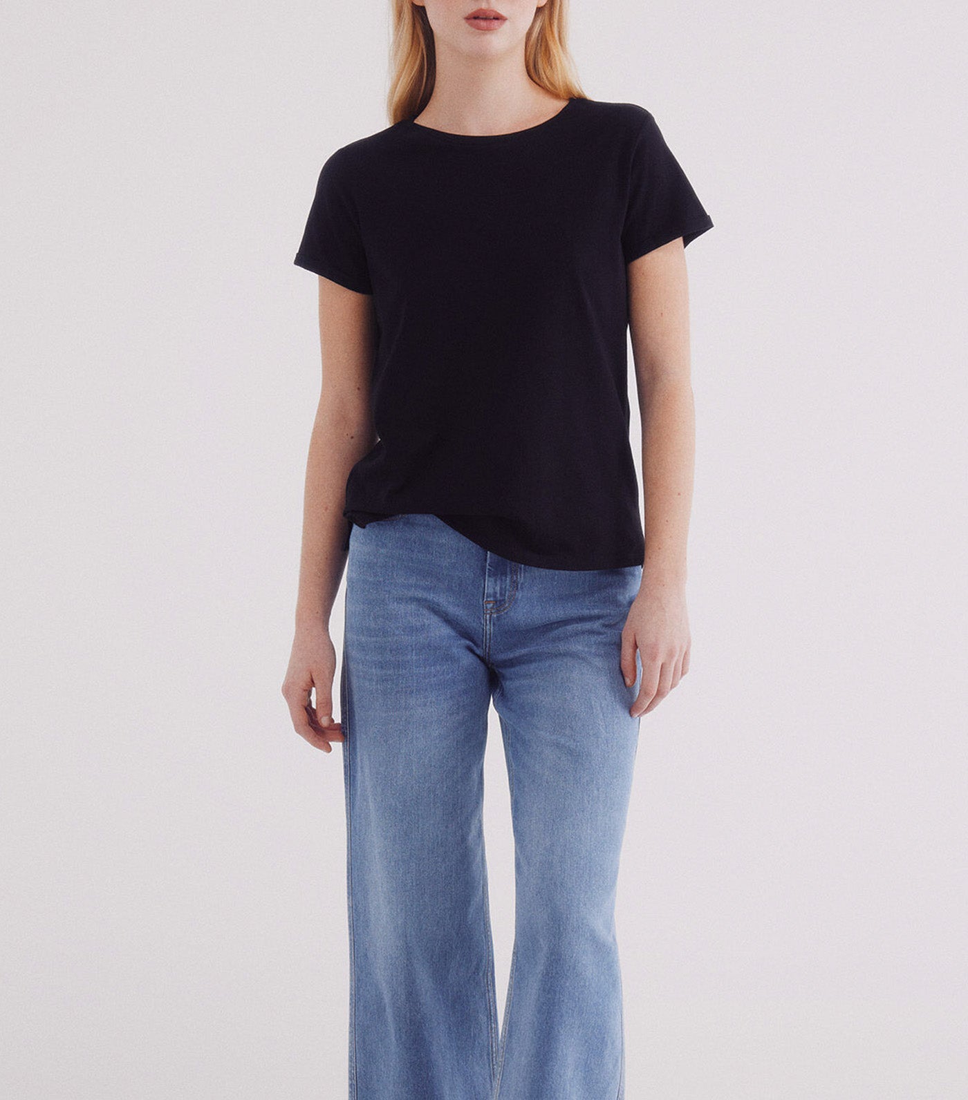 Basic Rolled-up Sleeve T-Shirt