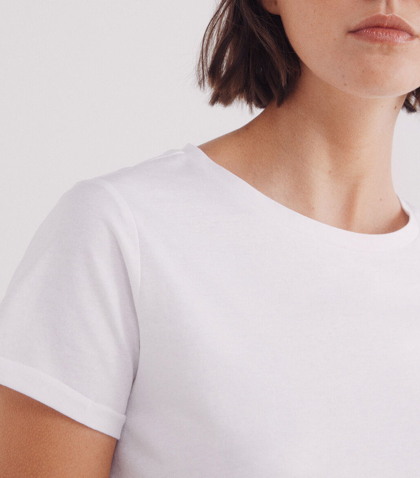 Basic Rolled-up Sleeve T-Shirt