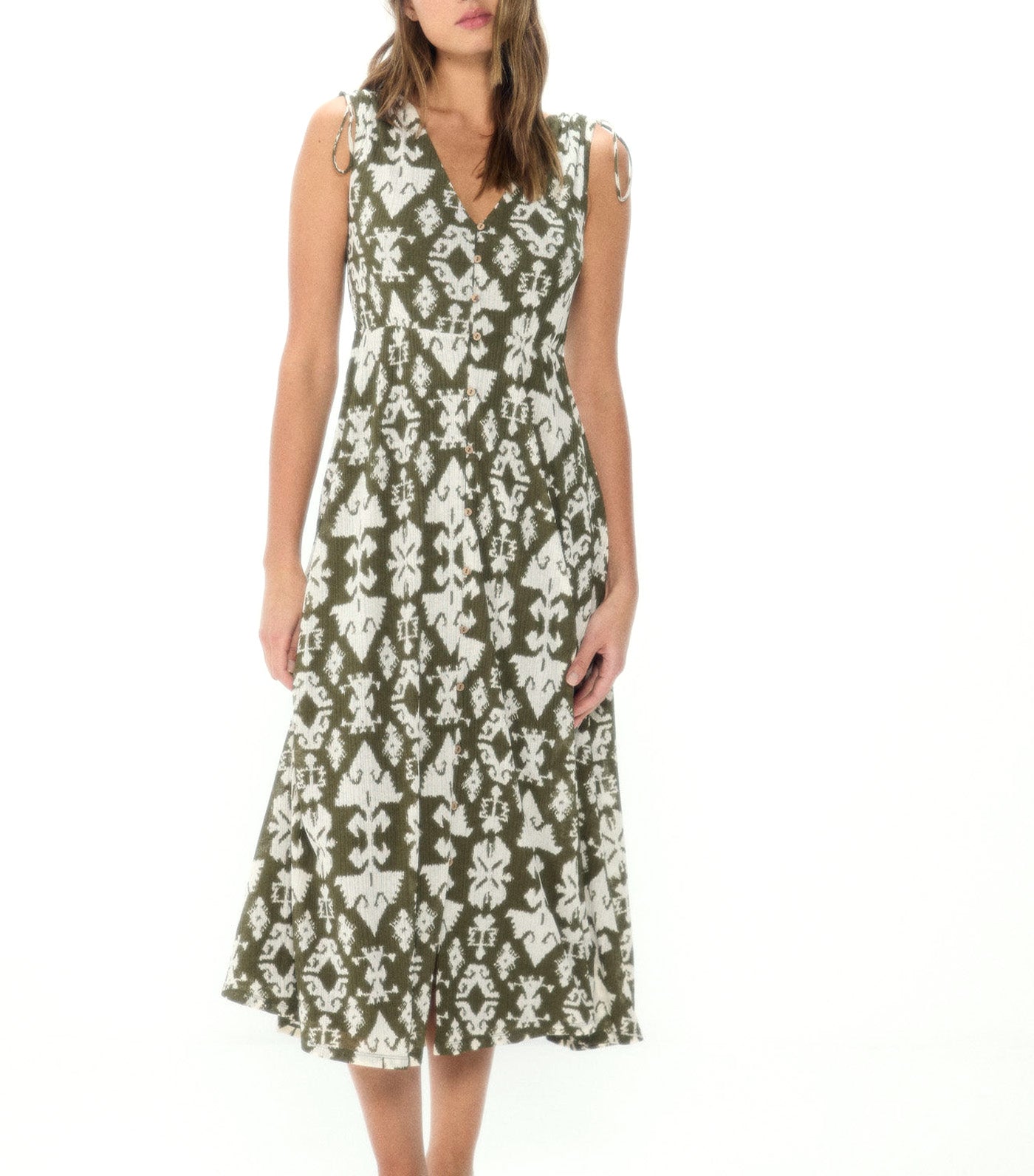 Midi Dress with Buttons and Bow on the Shoulders
Khaki