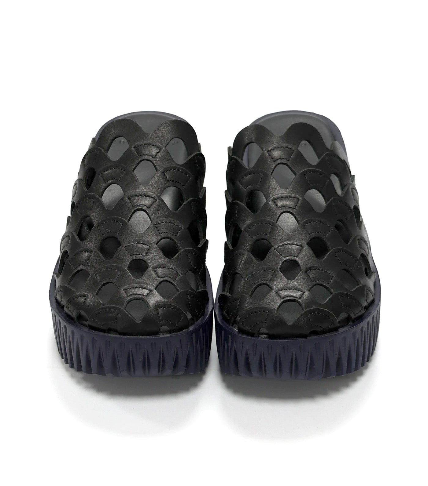 4CCCCEES Plia Wave Black