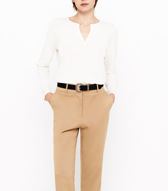 Appliqué Top with Chain Beige